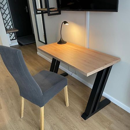ז'שוב Apartamenty Magia Z Bezplatnym Parkingiem I Klimatyzacja מראה חיצוני תמונה