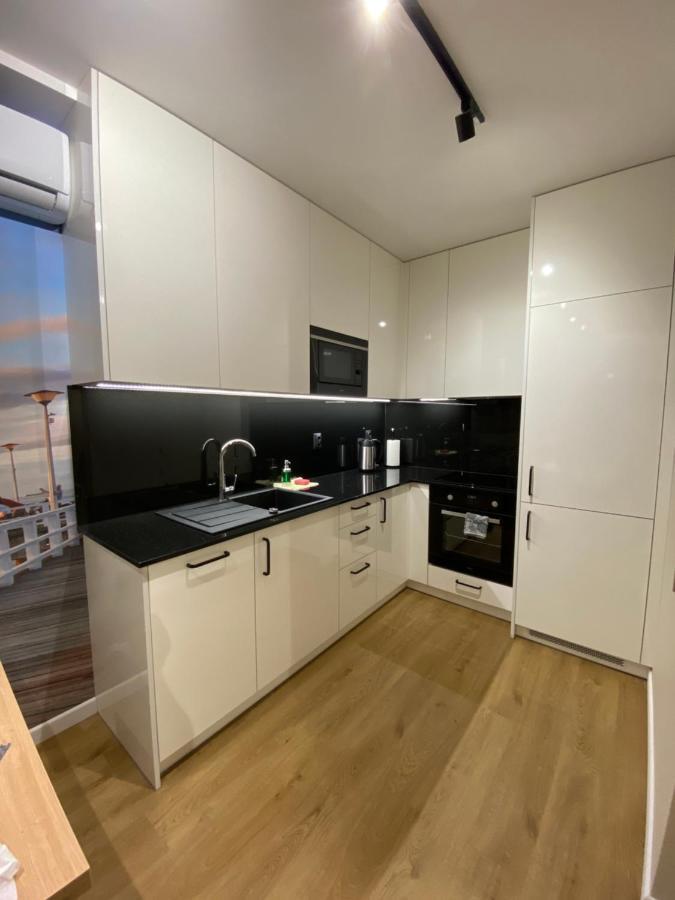 ז'שוב Apartamenty Magia Z Bezplatnym Parkingiem I Klimatyzacja מראה חיצוני תמונה