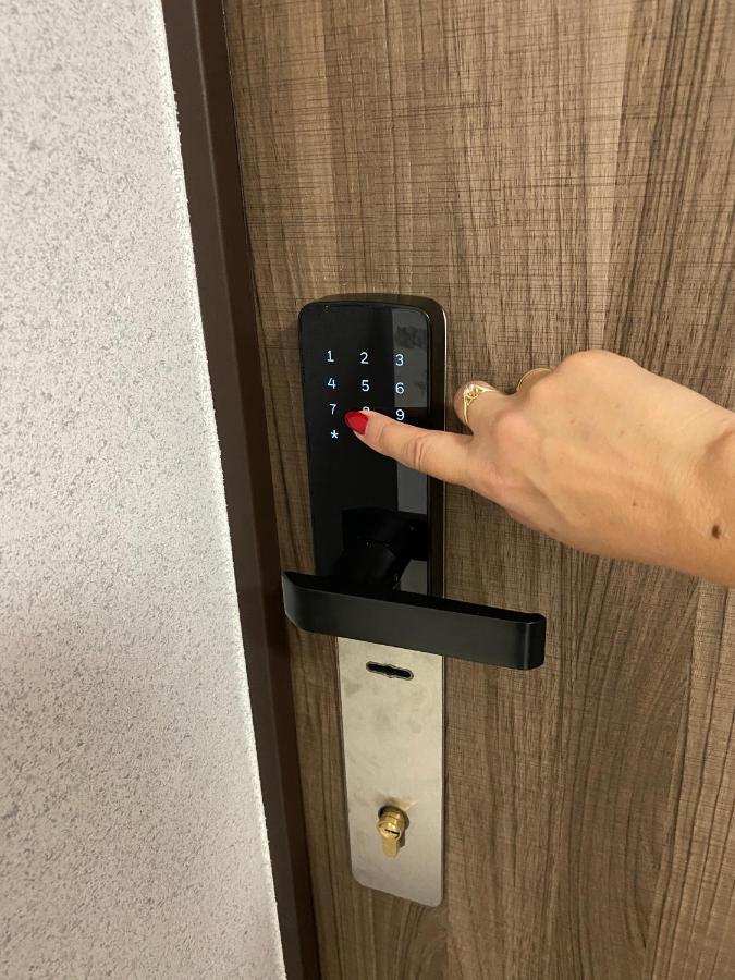ז'שוב Apartamenty Magia Z Bezplatnym Parkingiem I Klimatyzacja מראה חיצוני תמונה